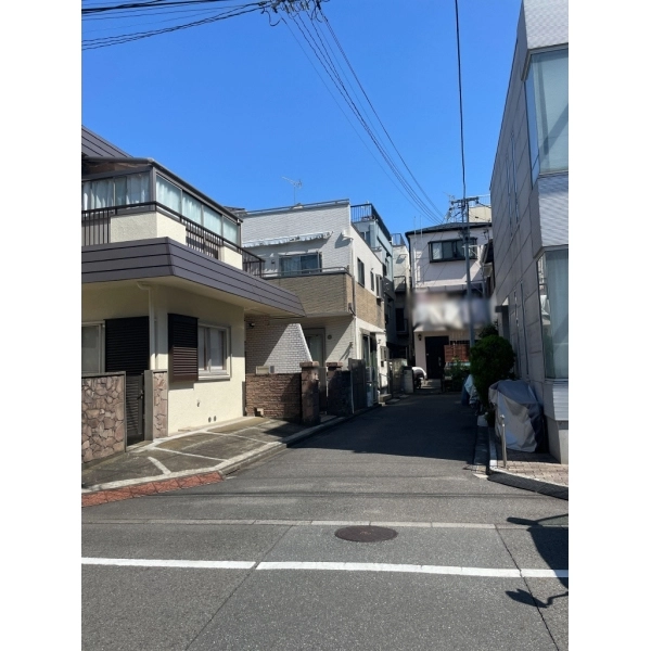 足立区綾瀬６丁目 前面道路