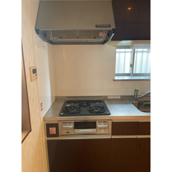 足立区綾瀬６丁目 ガスコンロ。家具・調度品は価格に含まれません。