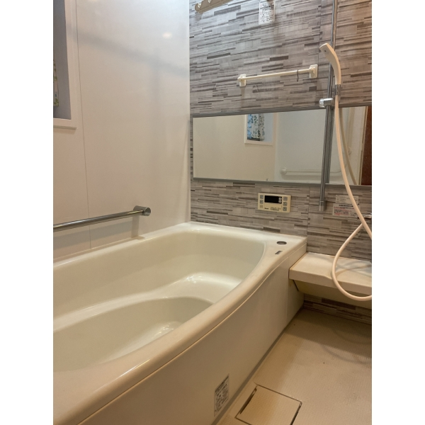 足立区綾瀬６丁目 家具・調度品は価格に含まれません。