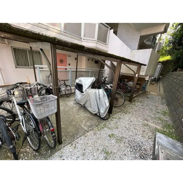 レジデンス洋光台 駐輪場
