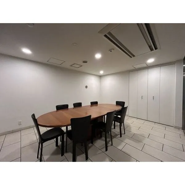 ファミール東銀座グランスイートタワー 1階部分に会議室あり