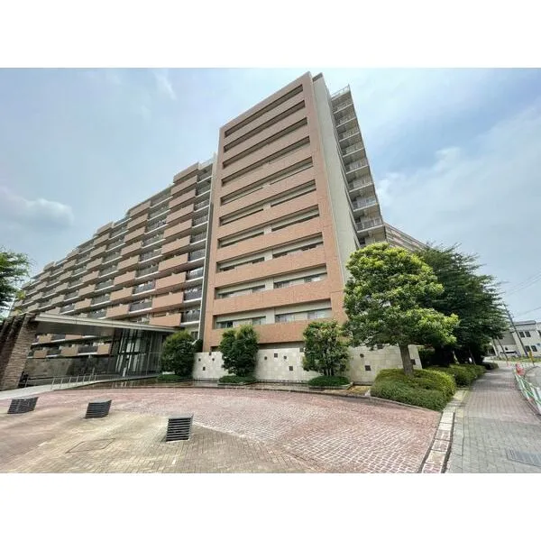 プレイシア 建物外観