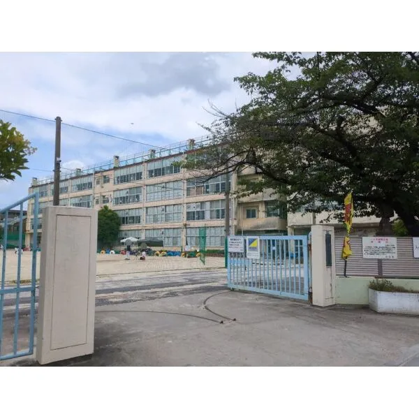 川口市上青木西４丁目 川口市立上青木小学校（小学校）まで約720m（徒歩9分）