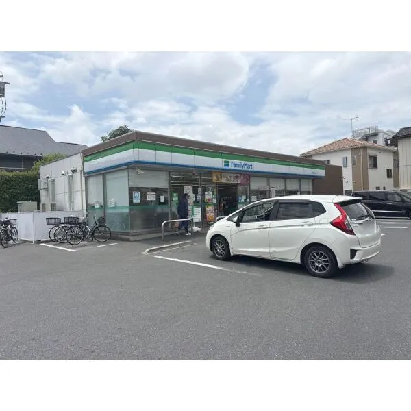 川口市上青木西４丁目 ファミリーマート川口南前川店（コンビニ）まで約350m（徒歩5分）