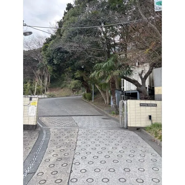 鎌倉コートハウス 鎌倉市立御成中学校(中学校)まで約1300m(徒歩17分)
