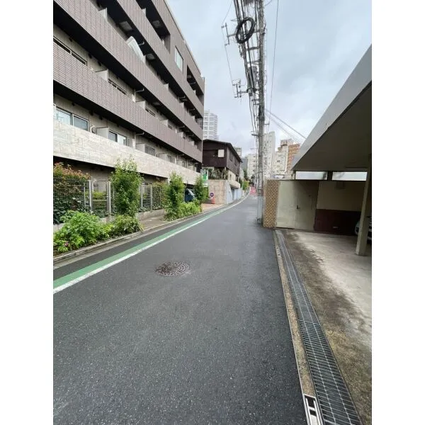 コンシェリア目黒THE RESIDENCE 前面道路