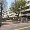 グランスイート三軒茶屋レジデンス 区立三宿中学校（中学校）まで約1000m（徒歩13分）