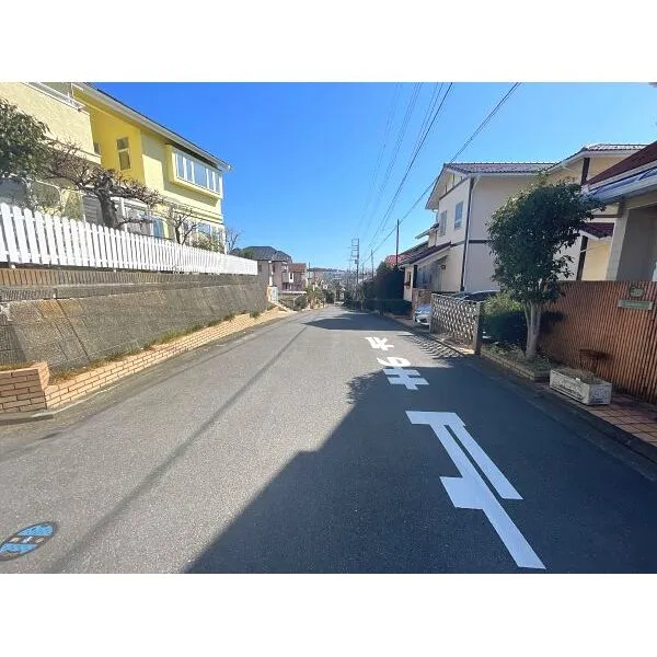 横浜市泉区緑園６丁目 前面道路