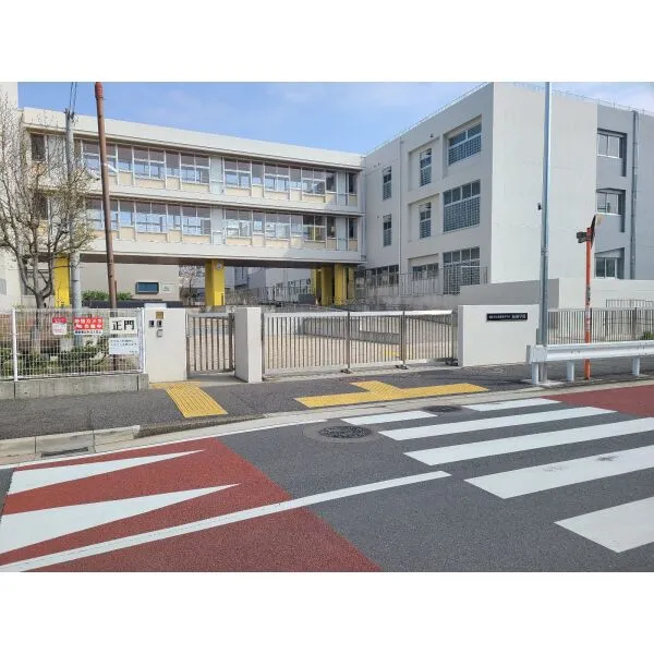 横浜市泉区緑園6丁目 市立緑園義務教育学校(小・中)(小学校)まで約640m(徒歩8分)