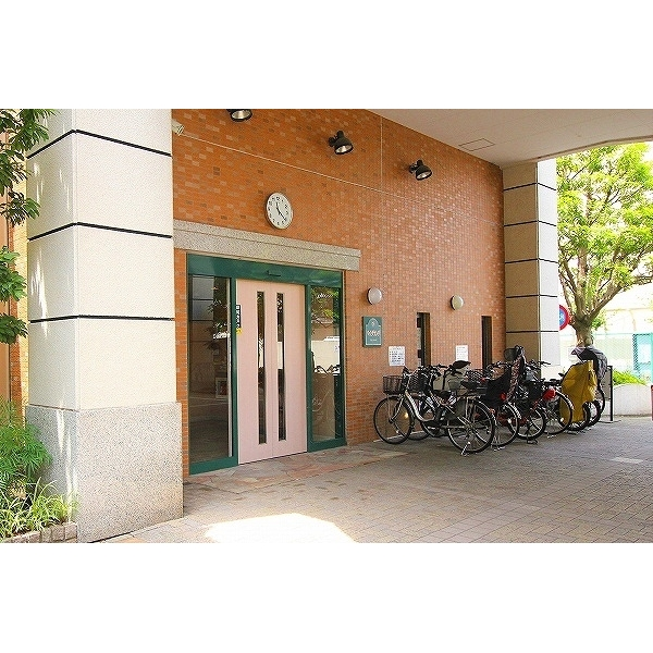 ルネ・ベイグランデ その他画像