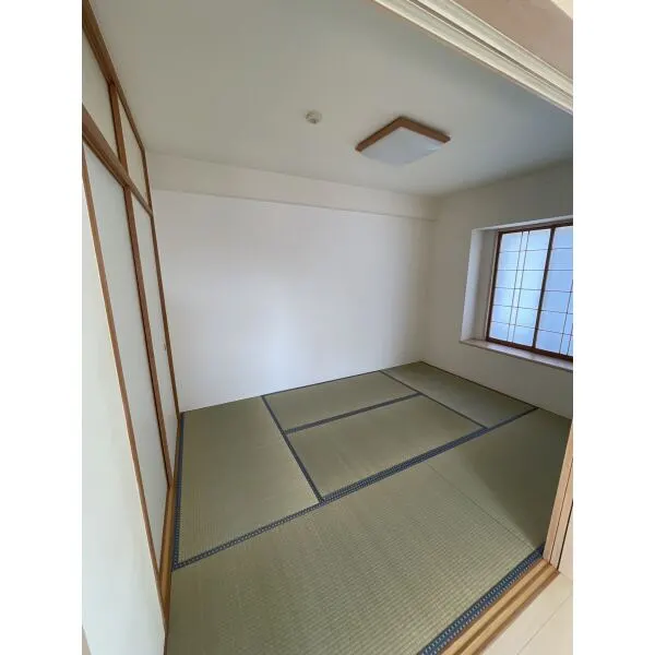 ローヤルシティ北松戸 南東側和室約6.0畳