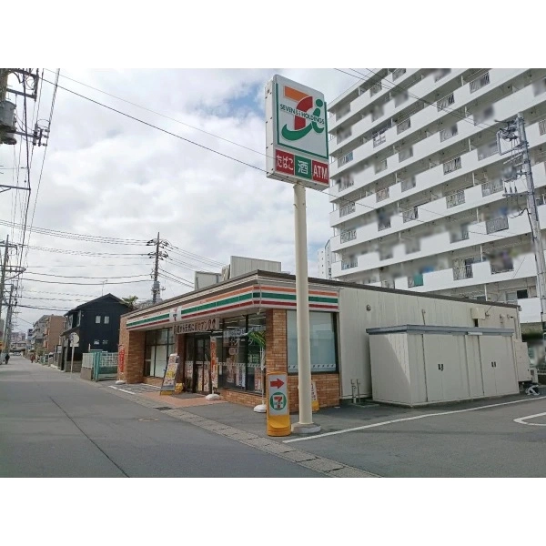 ローヤルシティ北松戸 セブンイレブン 北松戸駅南店(コンビニ)まで約140m(徒歩2分)