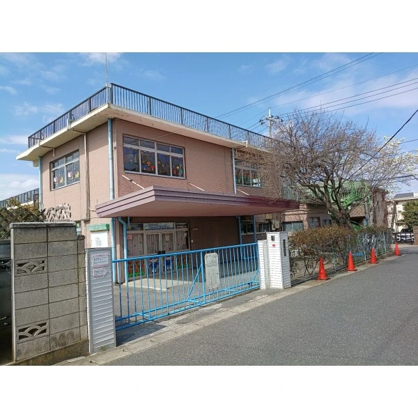 ローヤルシティ北松戸 北松戸さつき幼稚園(幼稚園・保育園)まで約720m(徒歩9分)