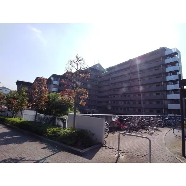 レールシティ十条清水坂公園の外観