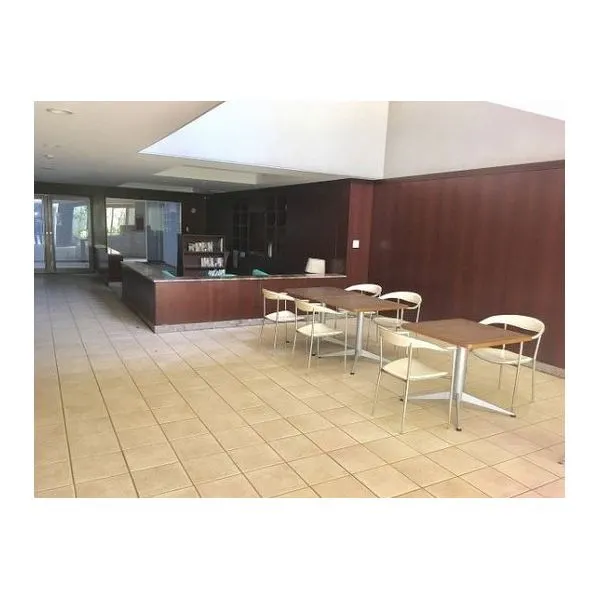 ホール