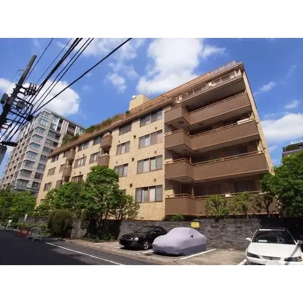 ホーマットイーストの外観