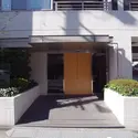 D’グランセ学芸大学のエントランス