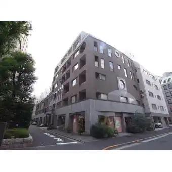 パレスサイド三番町の外観