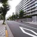 麹町三番町マンションのその他（外観、エントランス、前面の通り等）