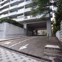 麹町三番町マンションのエントランス