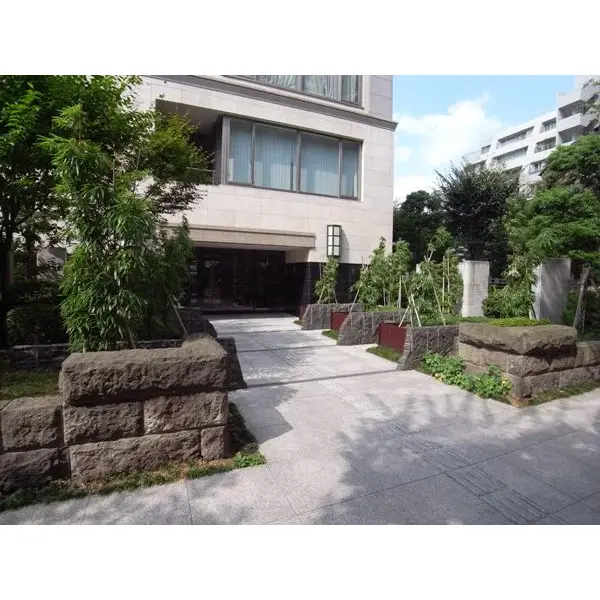 パークコート四番町のエントランス