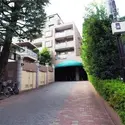 クレスト見晴坂新宿中落合のエントランス