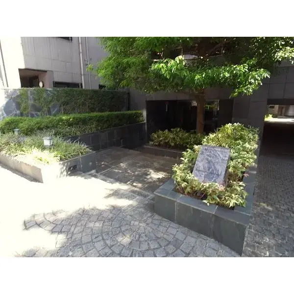 ガレリアコルテ六番町のエントランス