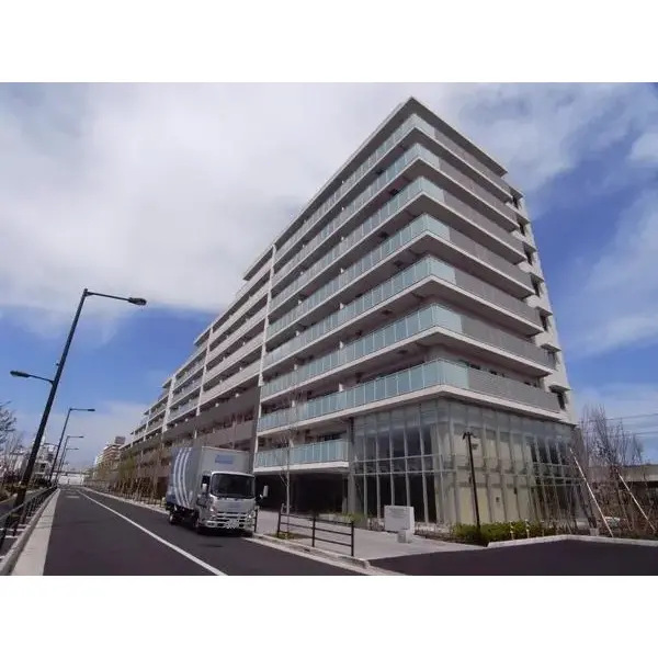 リライズガーデン西新井フロントレジデンスの外観