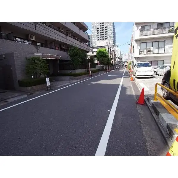 ライオンズシティ神楽坂のその他（外観、エントランス、前面の通り等）