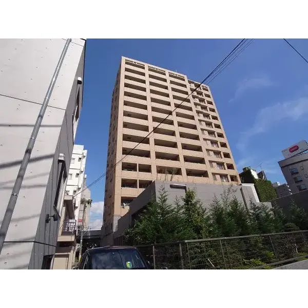 グラーサ渋谷松濤のエントランス