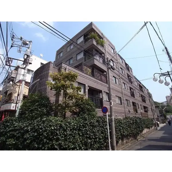 トゥールロワイヤル参宮橋の外観