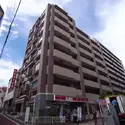 グランシーン明大前の外観