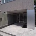 ピアース初台のエントランス