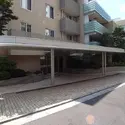 プラウド代々木初台のエントランス