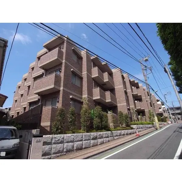 アデニウム梅ヶ丘JPの外観