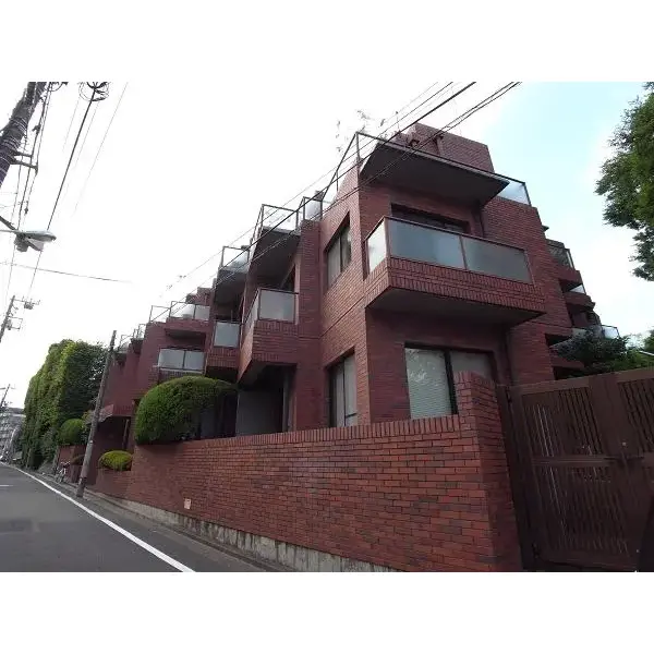 シャンボール代々木上原の外観