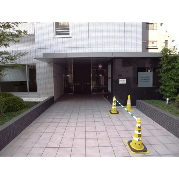 パークハウス代々木公園ラフィナートのエントランス