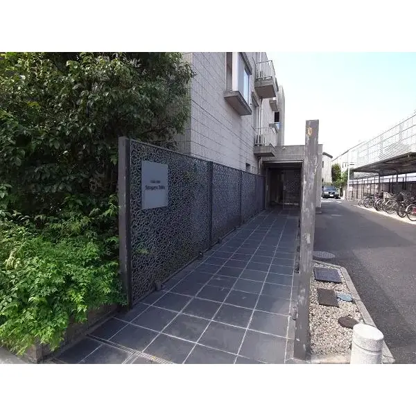 パークハイム世田谷代田のエントランス