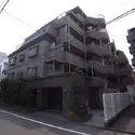 マートルコート代々木公園の外観