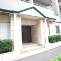 ルモンド代々木上原のエントランス