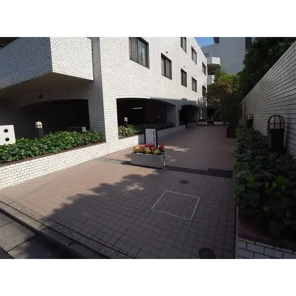 市ヶ谷パークハウスのエントランス