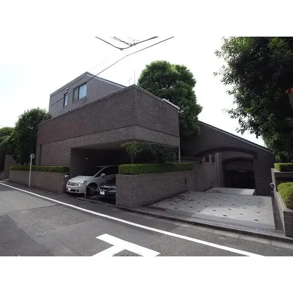 西原パークマンションの外観