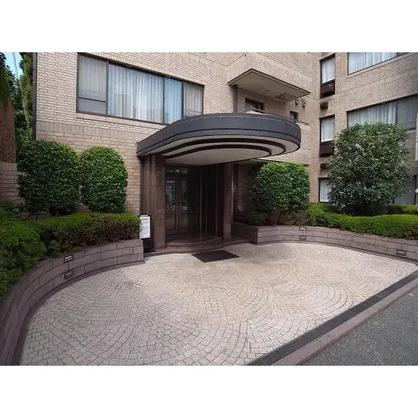 赤坂氷川町パークマンションのエントランス