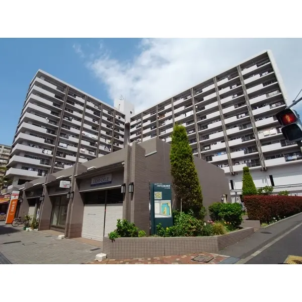 小松川グリーンタウンリバーウエストD館の外観