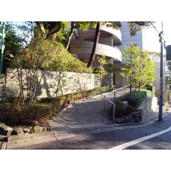 東急ドエルプレステージ瀬田ノーステラスのエントランス