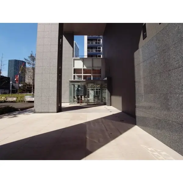 WORLD CITY TOWERS　ブリーズタワーのエントランス